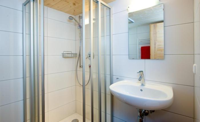 Haus Gaudenz Apartment Warth  Phòng bức ảnh
